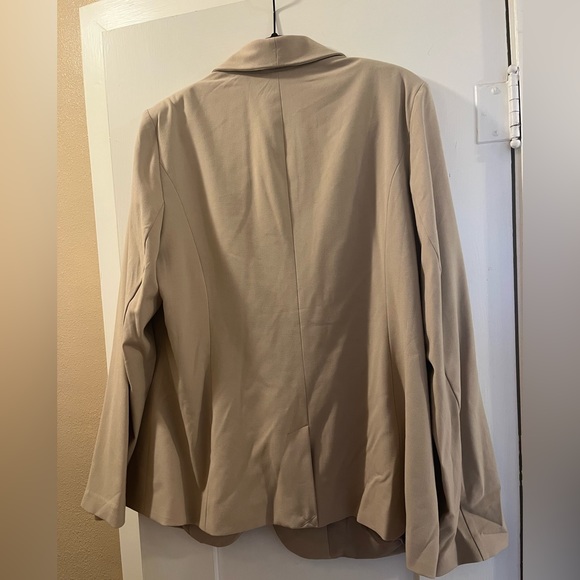 Lane Bryant Khaki Blazer - Picture 4 of 5